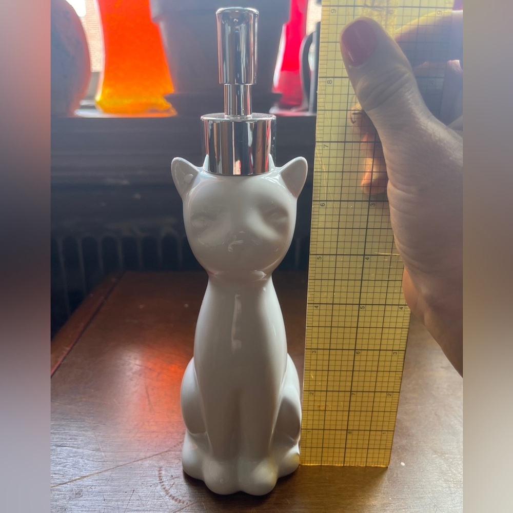 White Ceramic Cat Soap Dispenser with Pump by ALLURE NEW